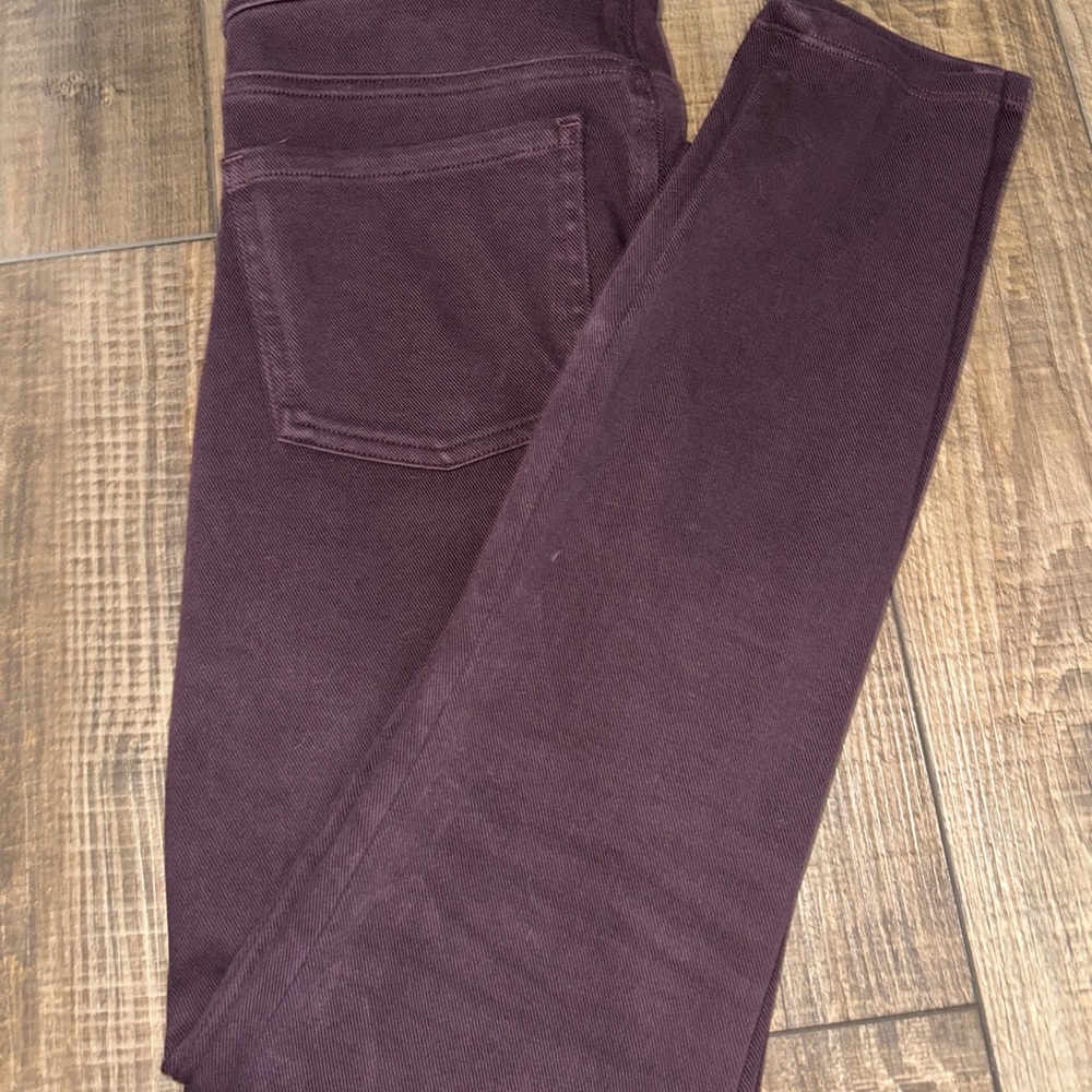Spanx women’s jeans maroon color. Like new. Size medium